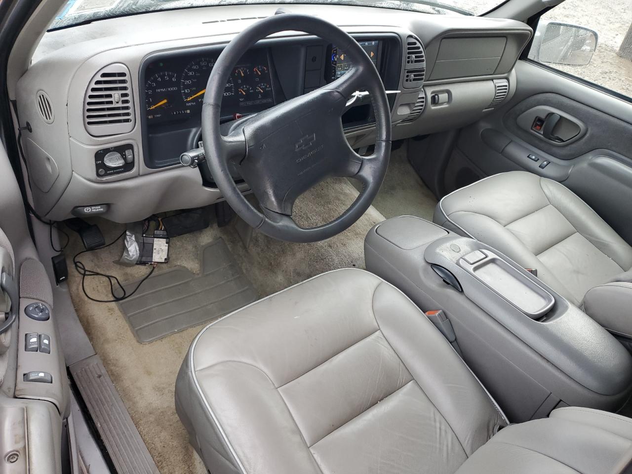 1997 Chevrolet Tahoe - Image 8