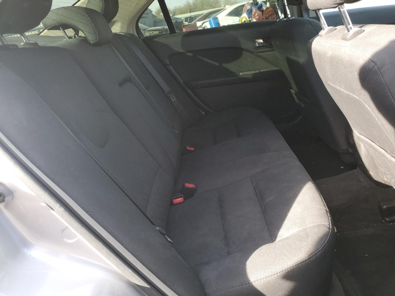 2012 Ford Fusion - Image 11