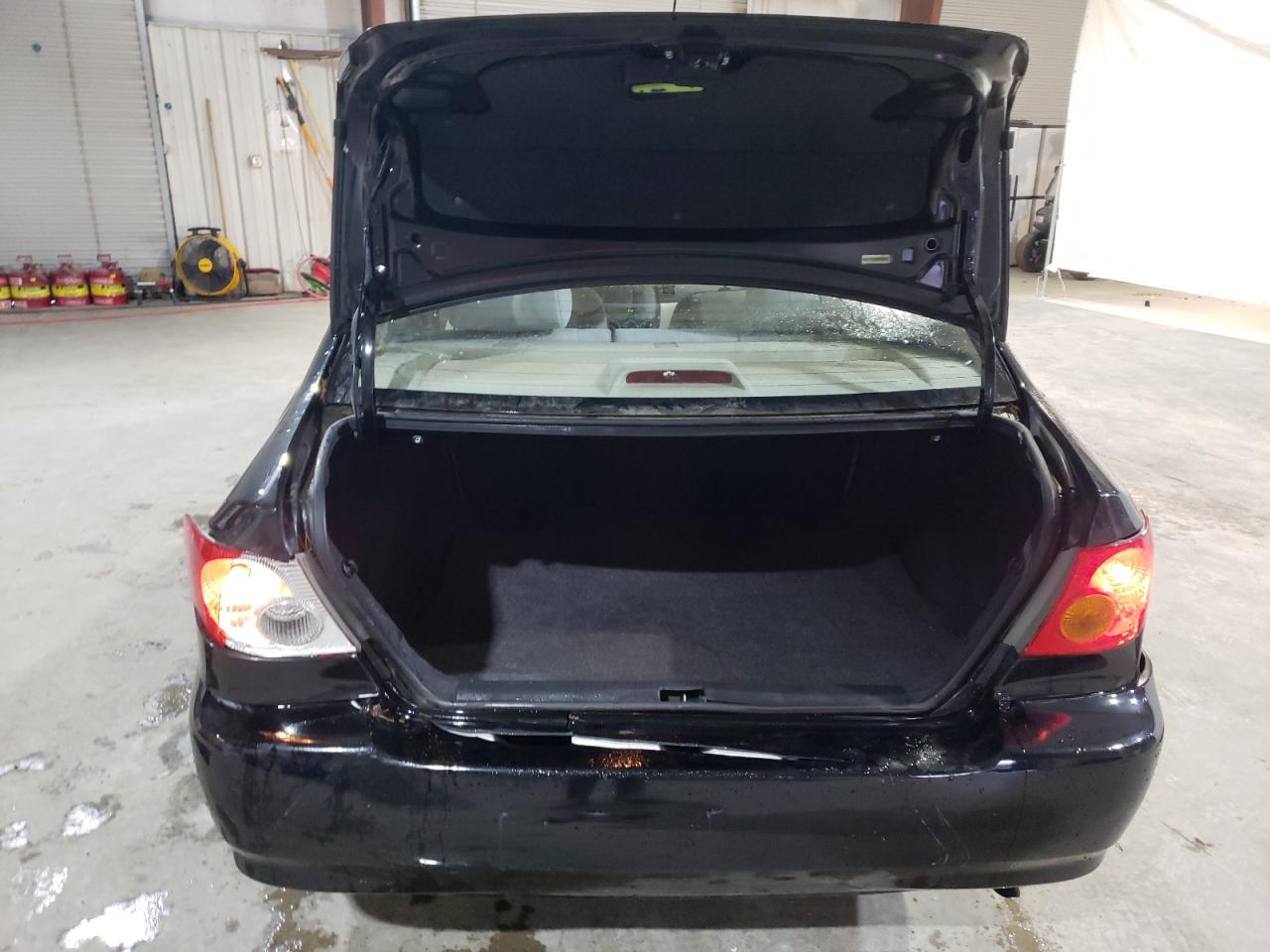 2004 Toyota Corolla - Image 6