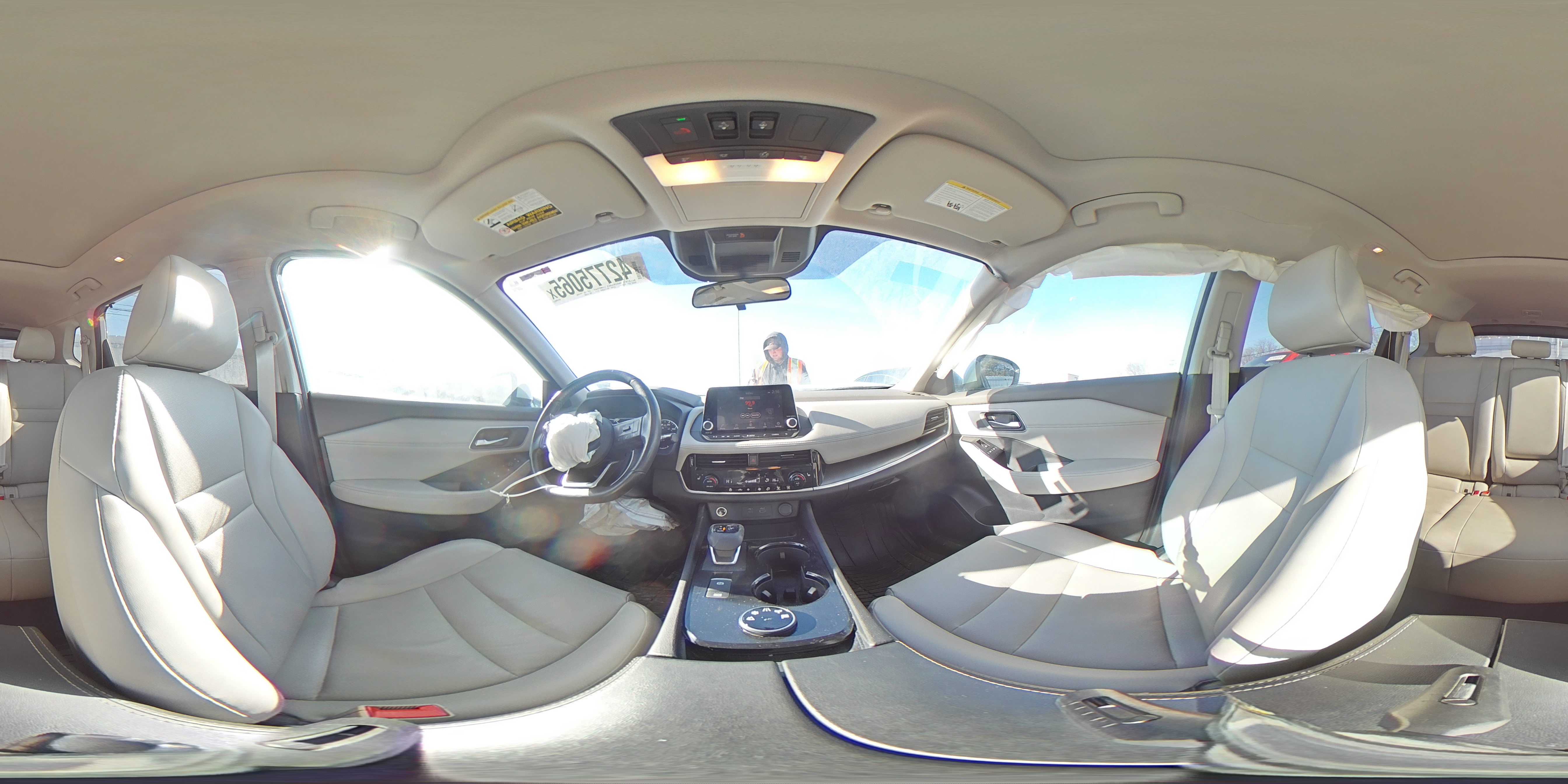 2021 Nissan Rogue - Image 14