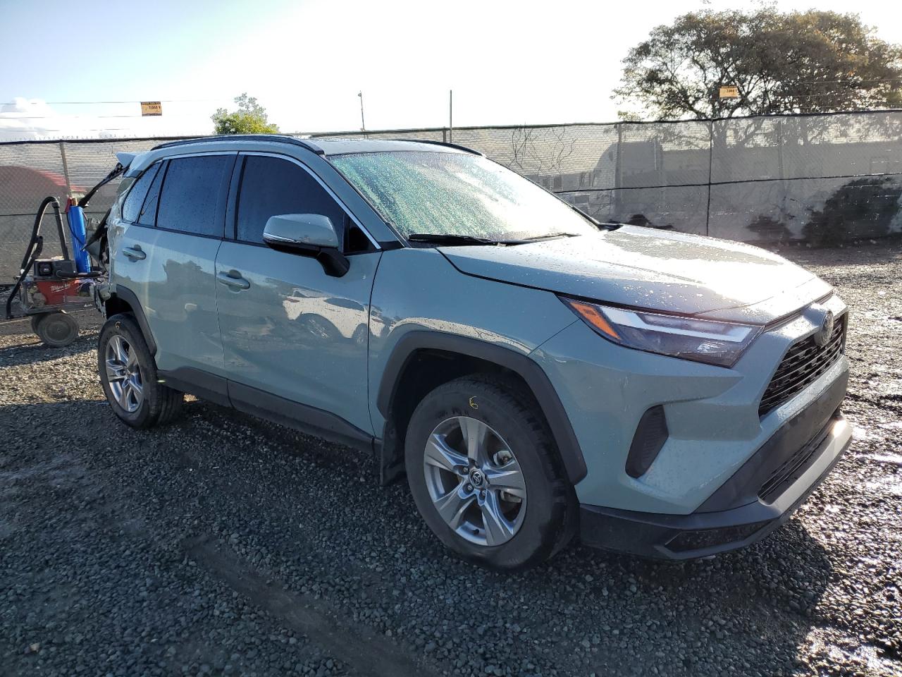 2022 Toyota RAV 4 - Image 4