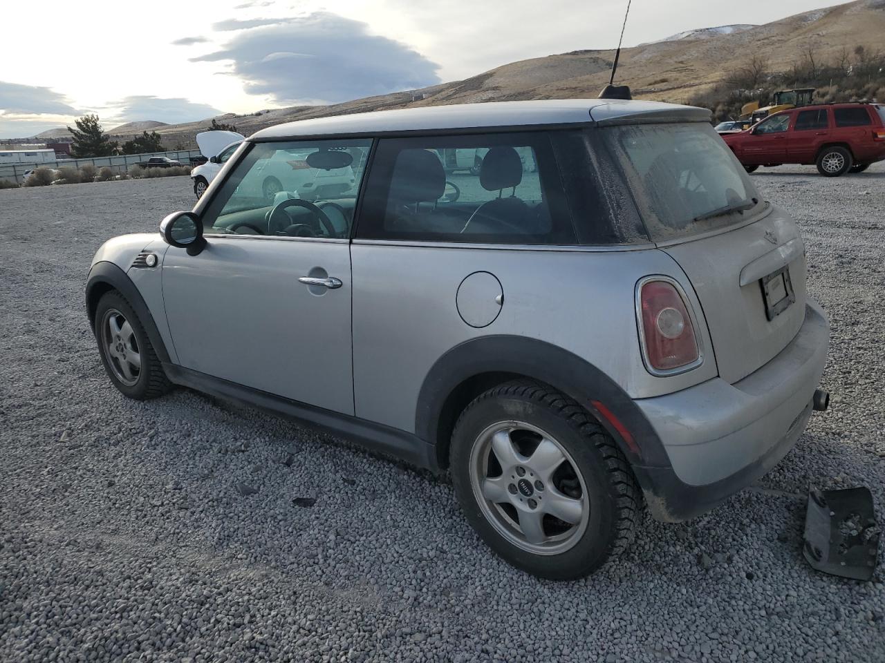 2010 MINI Cooper - Image 2