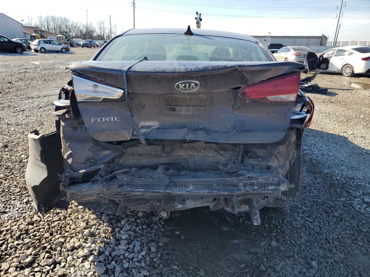2017 Kia Forte - Image 6