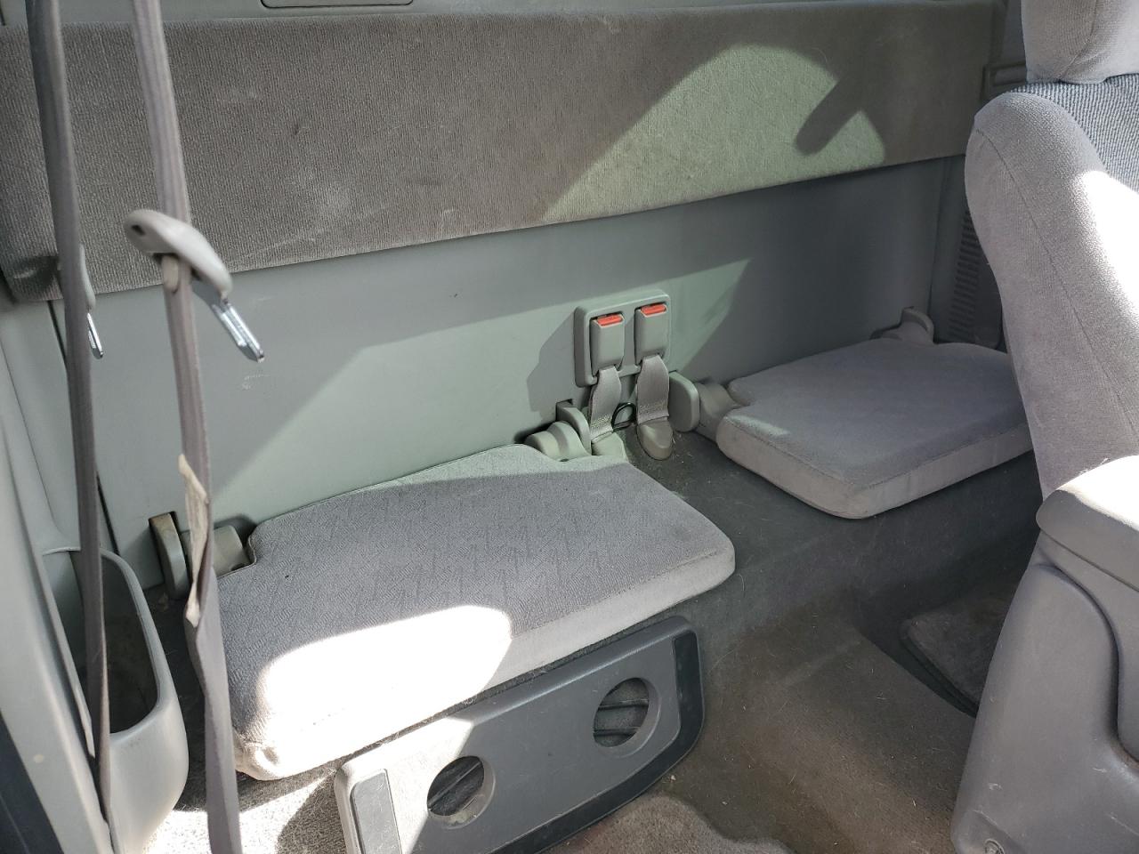 2002 Toyota Tacoma - Image 10