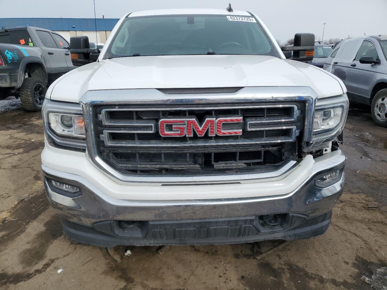 2018 GMC Sierra - Image 5