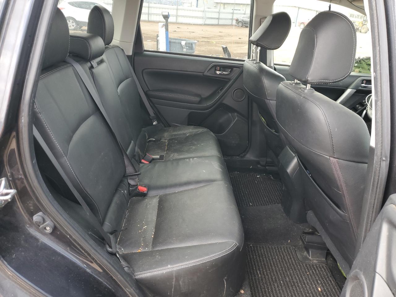2016 Subaru Forester - Image 11