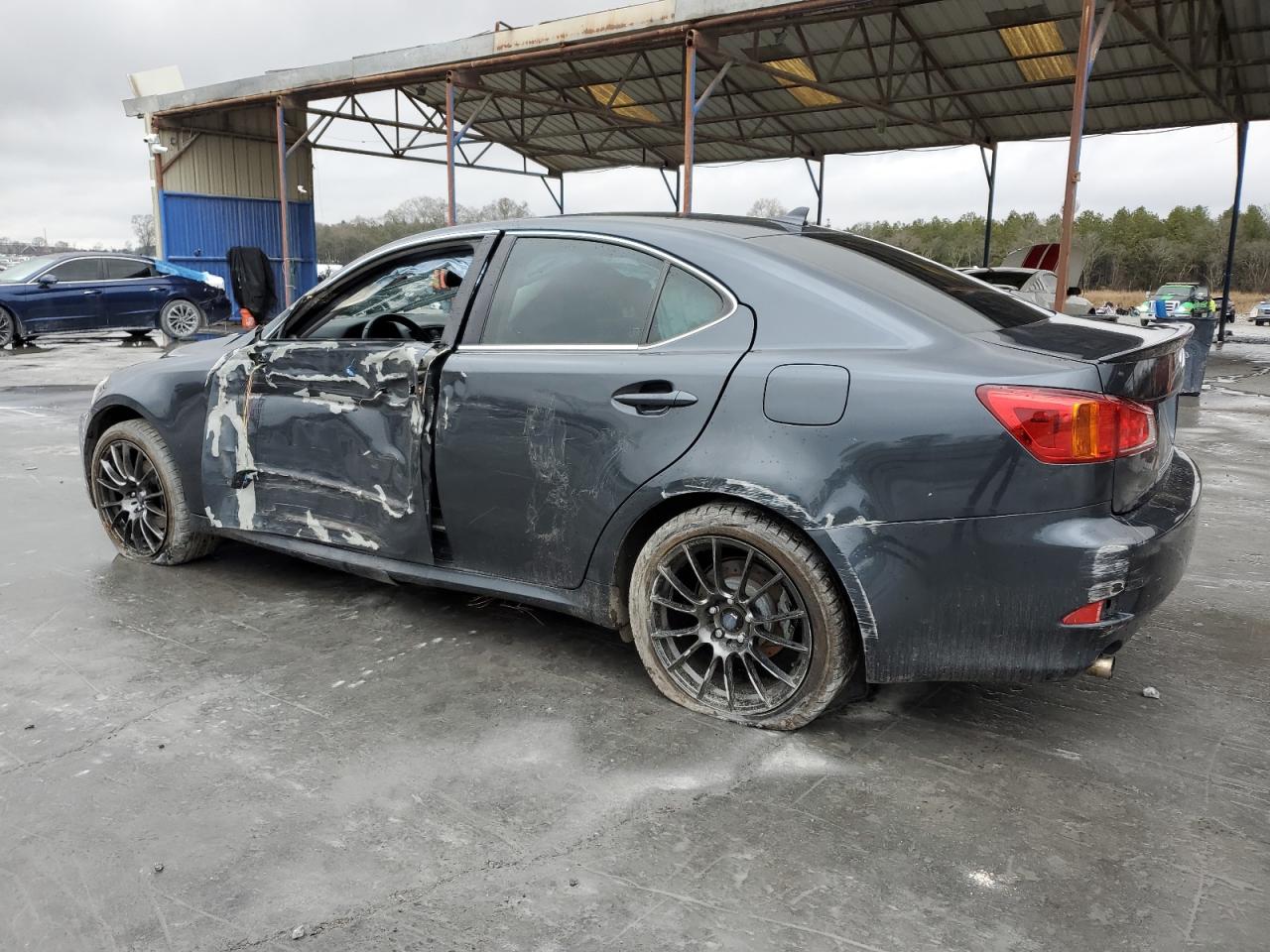 2010 Lexus IS - Image 2