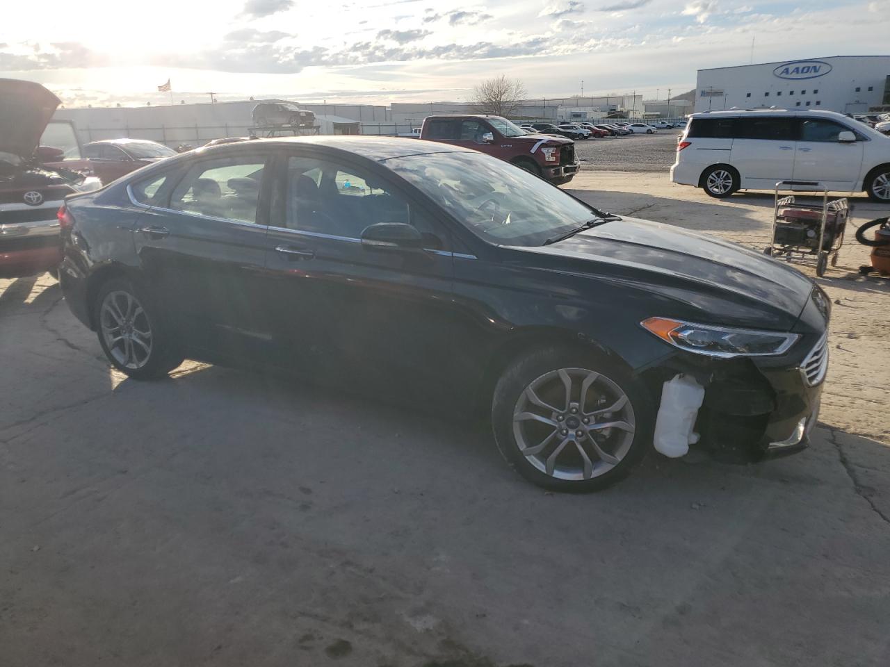 2020 Ford Fusion - Image 4