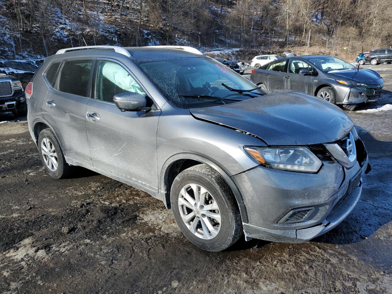 2015 Nissan Rogue - Image 4