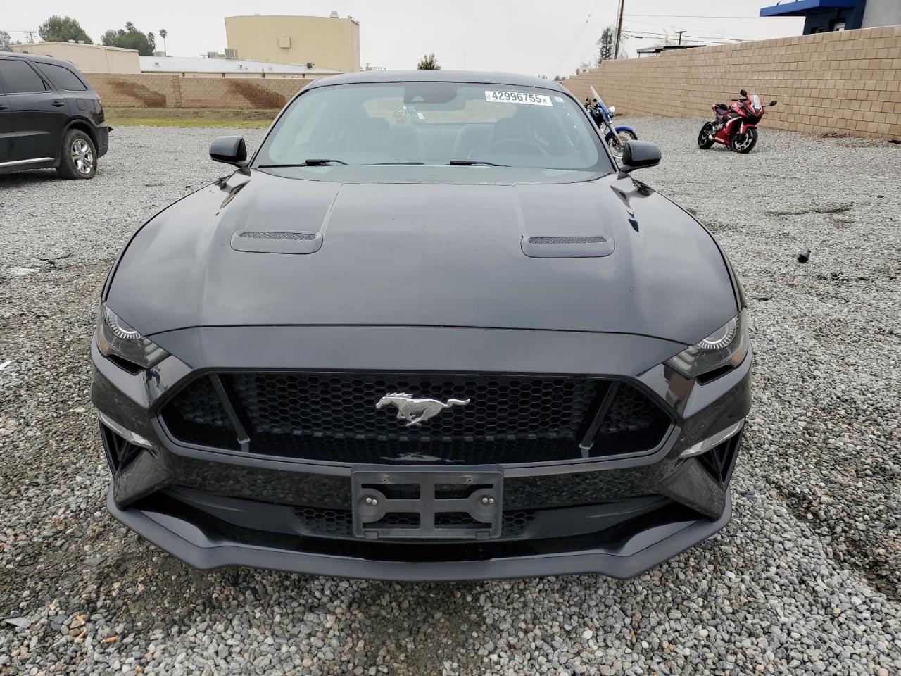 2021 Ford Mustang - Image 5