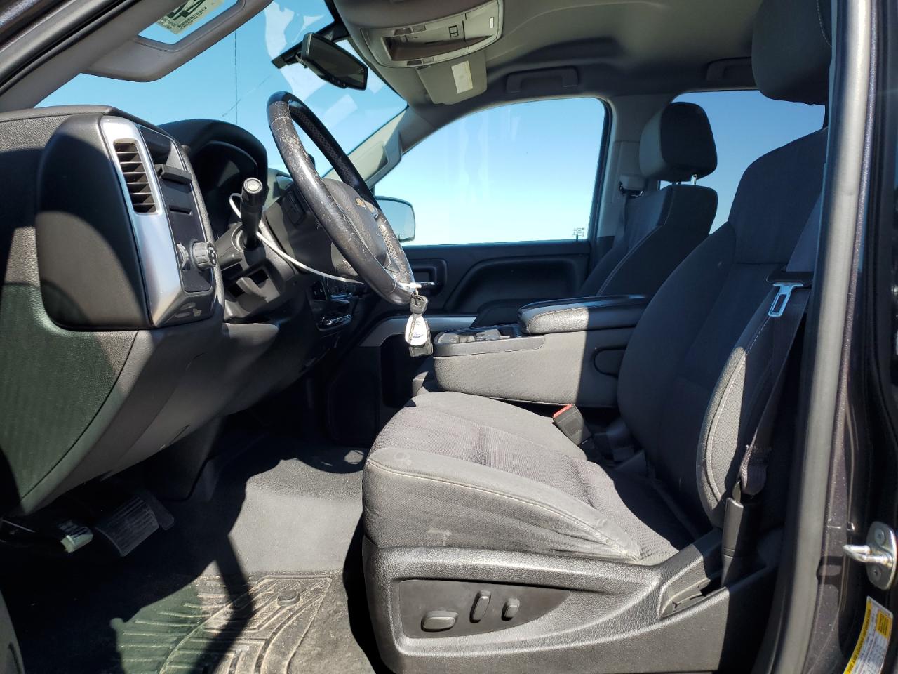 2015 Chevrolet Silverado - Image 7