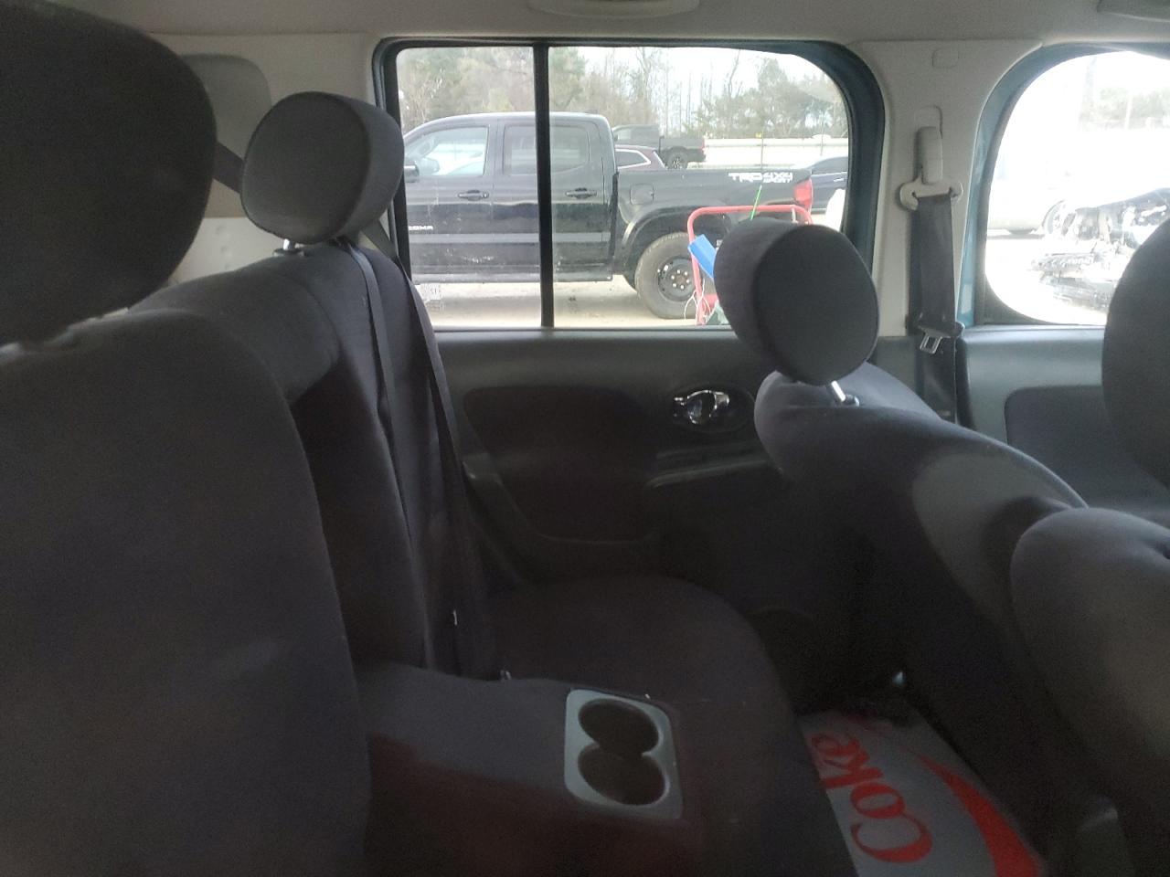 2010 Nissan Cube - Image 10