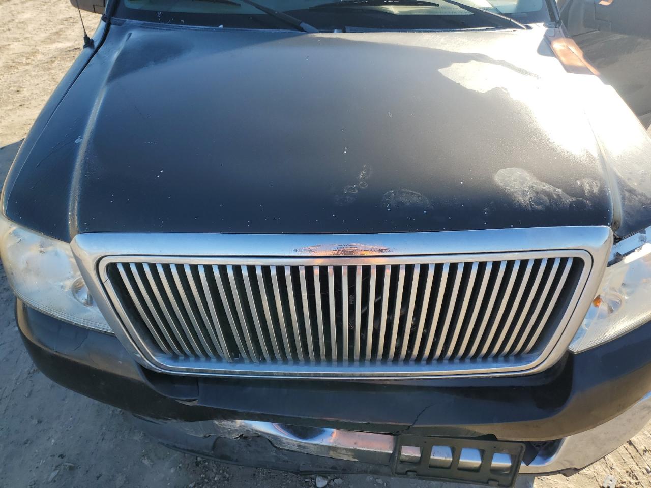 2005 Ford F-150 - Image 13