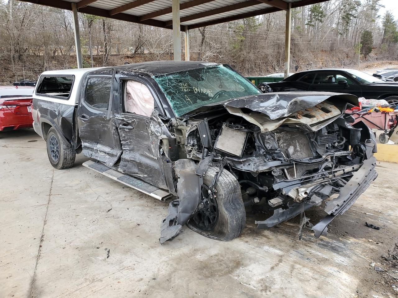 2019 Toyota Tacoma - Image 4