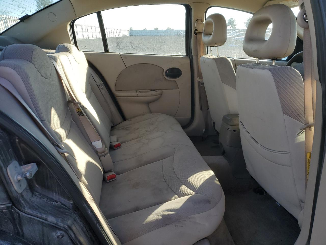 2004 Saturn ION - Image 10