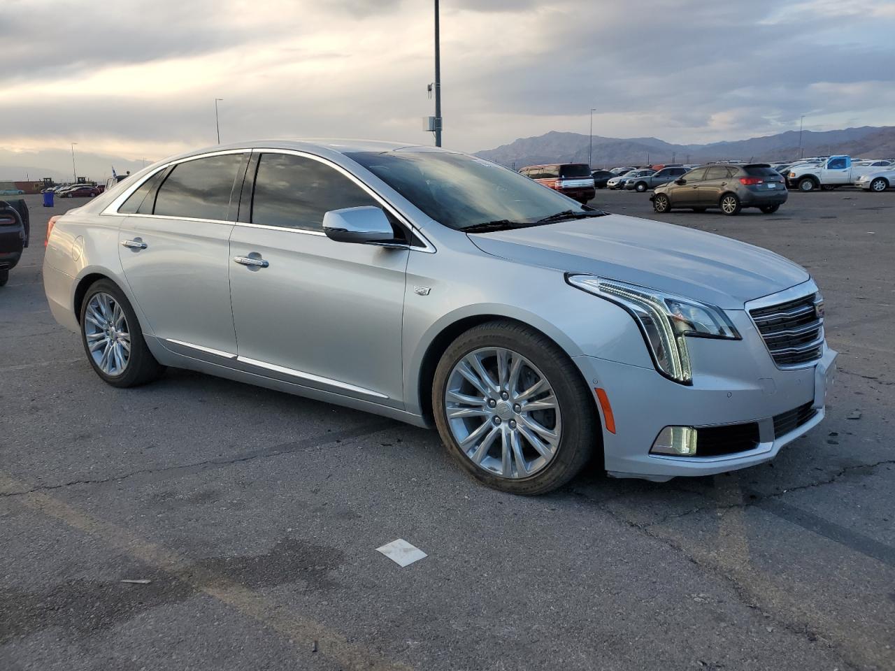 2018 Cadillac XTS - Image 4