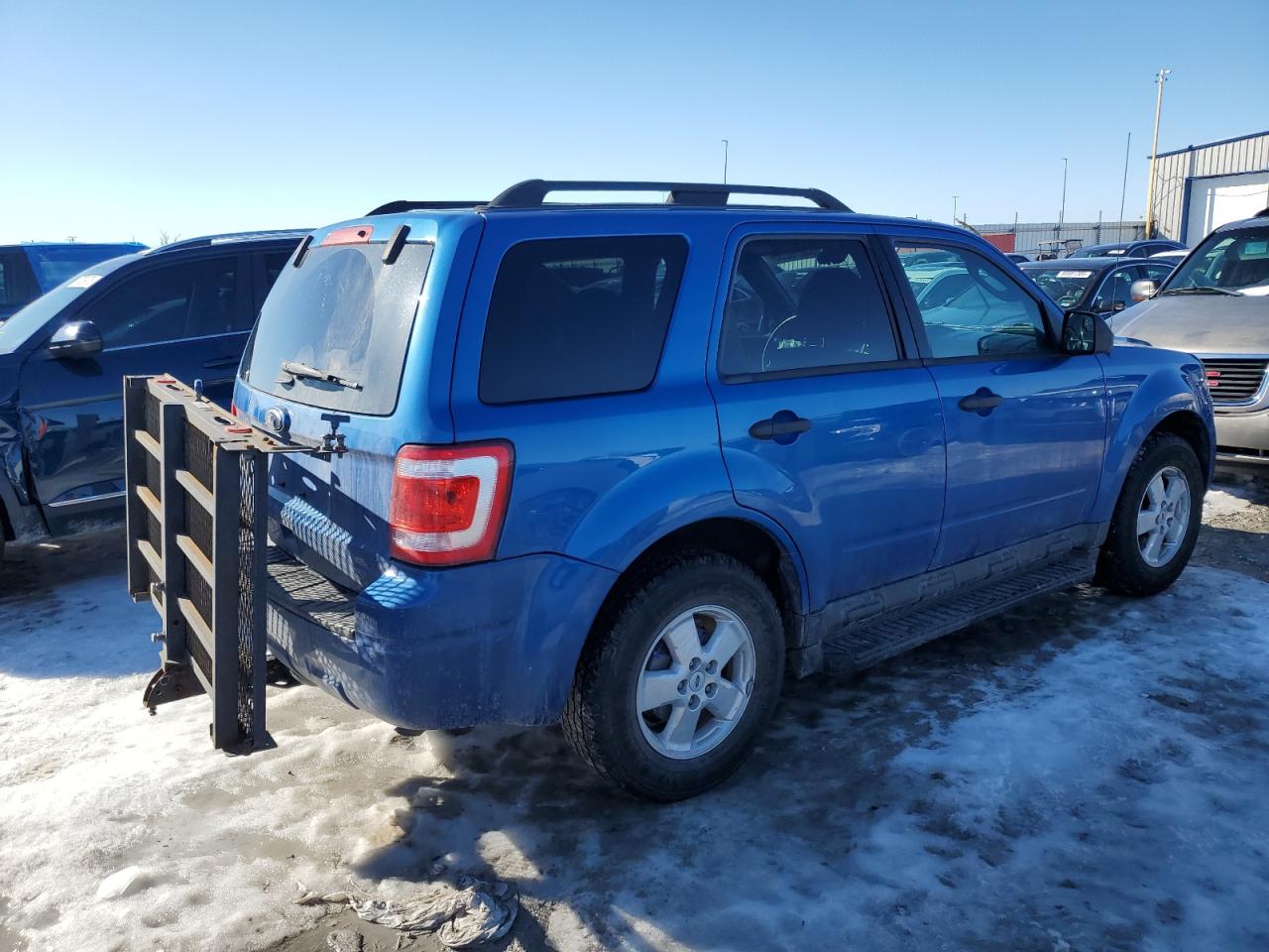 2011 Ford Escape - Image 3