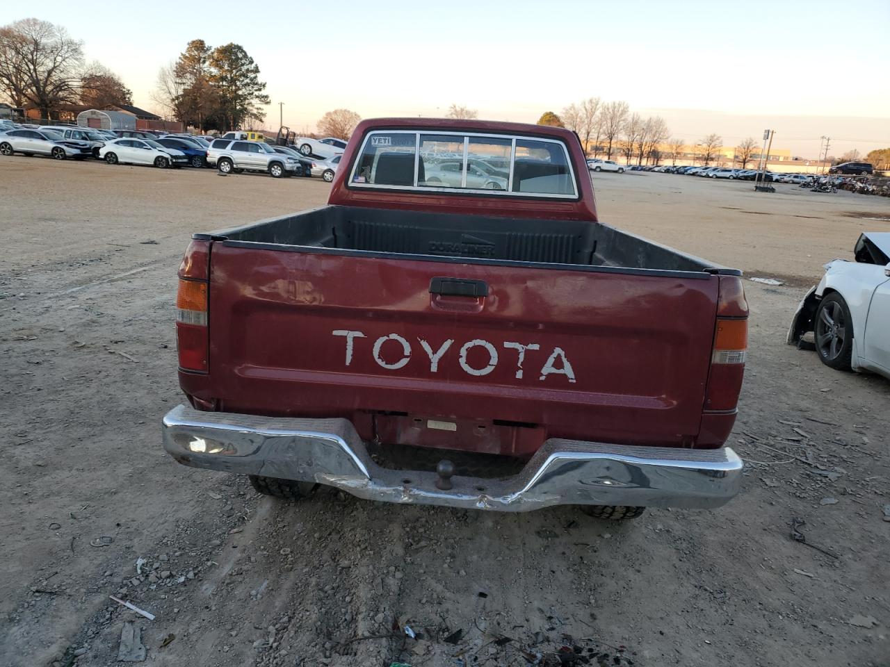 1991 Toyota Pickup - Image 6