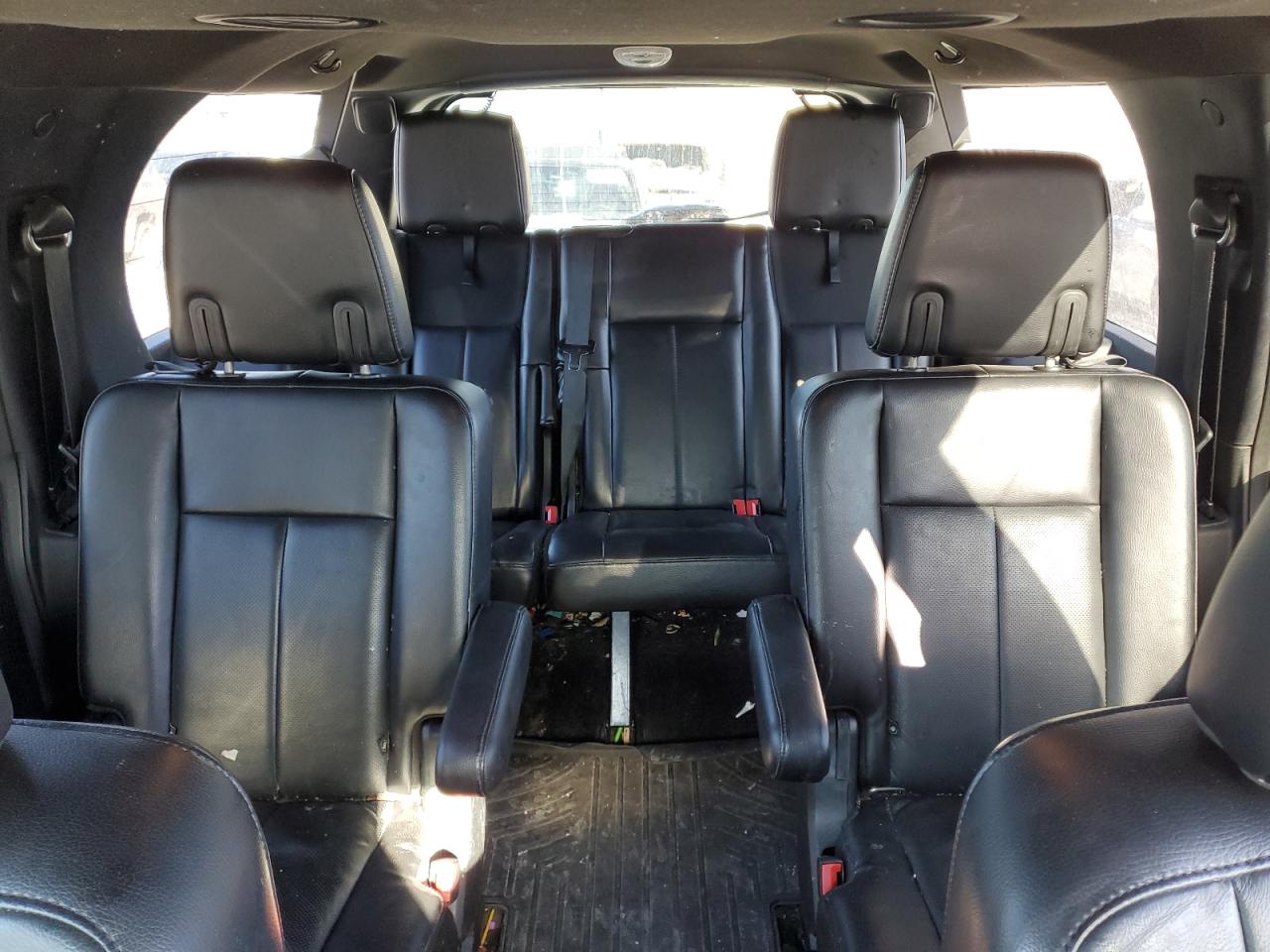 2017 Ford Expedition - Image 10