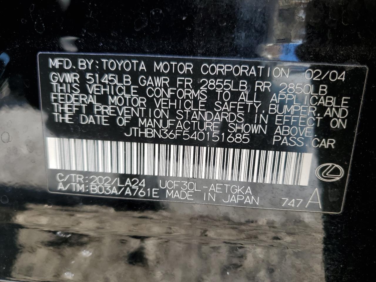 2004 Lexus LS - Image 12