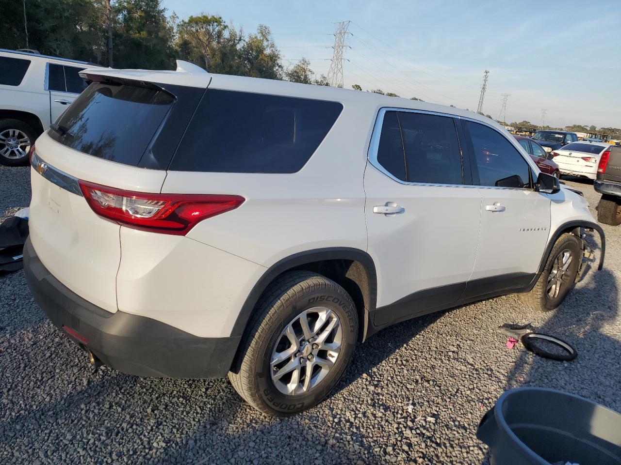 1GNERFKW1JJ104998 CHEVROLET TRAVERSE 2018
