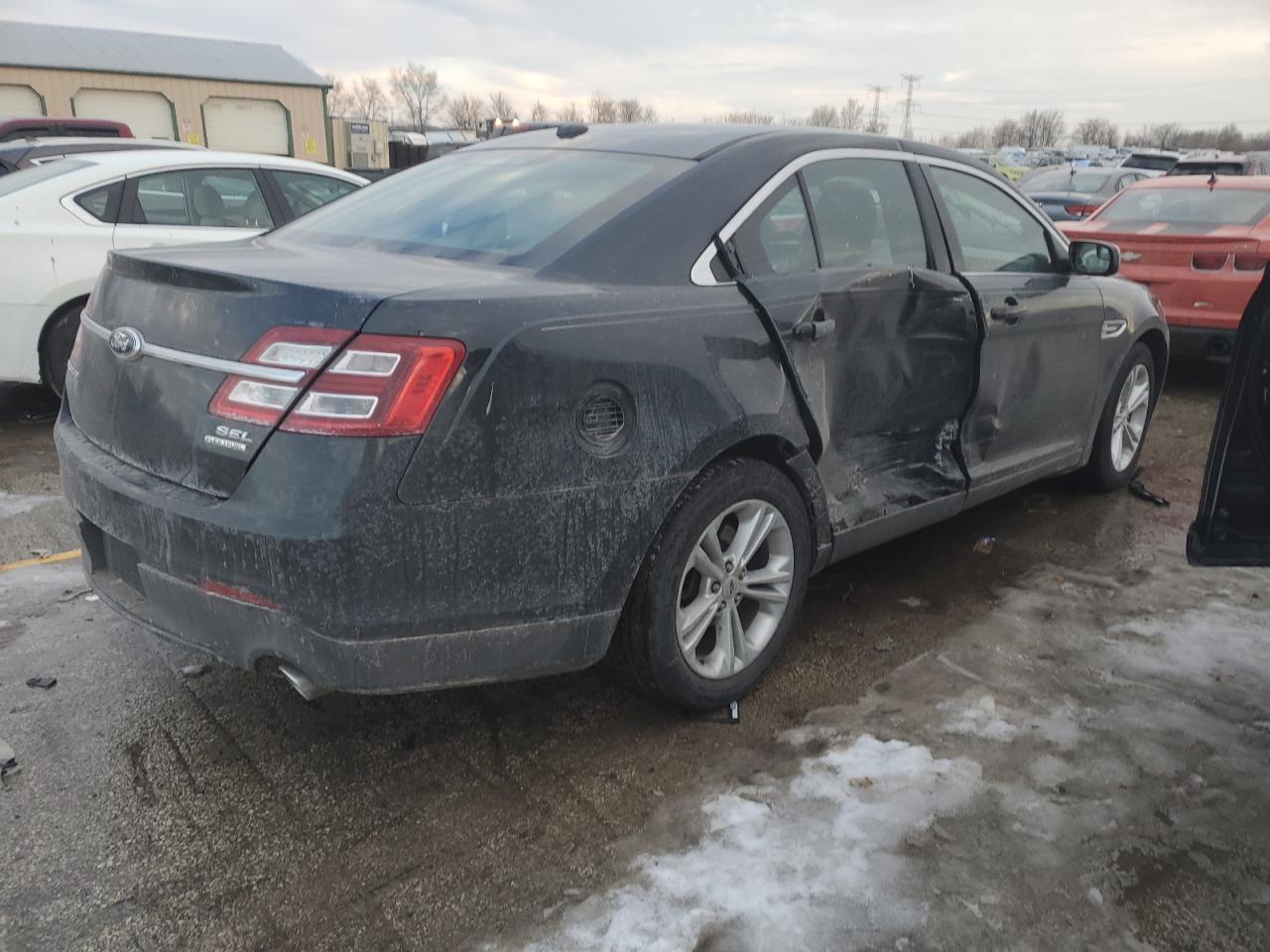 2014 Ford Taurus - Image 3
