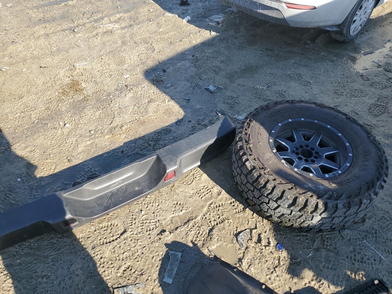 2021 Jeep Wrangler - Image 13