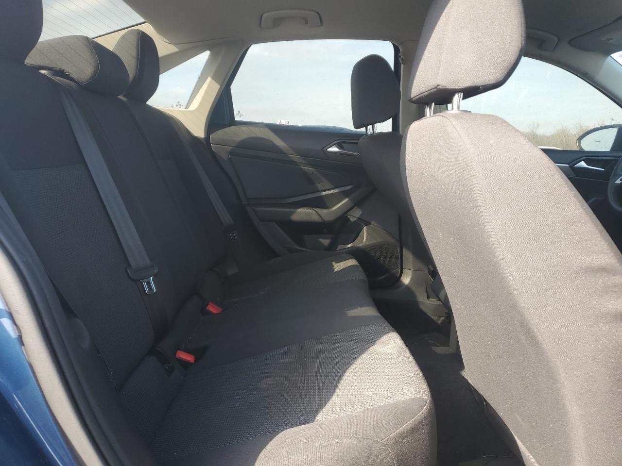 2019 Volkswagen Jetta - Image 11