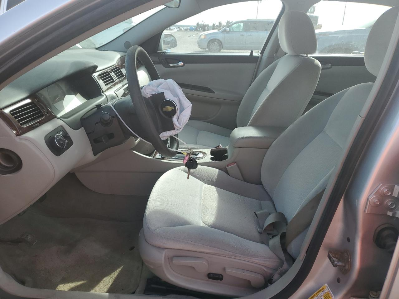 2010 Chevrolet Impala - Image 7