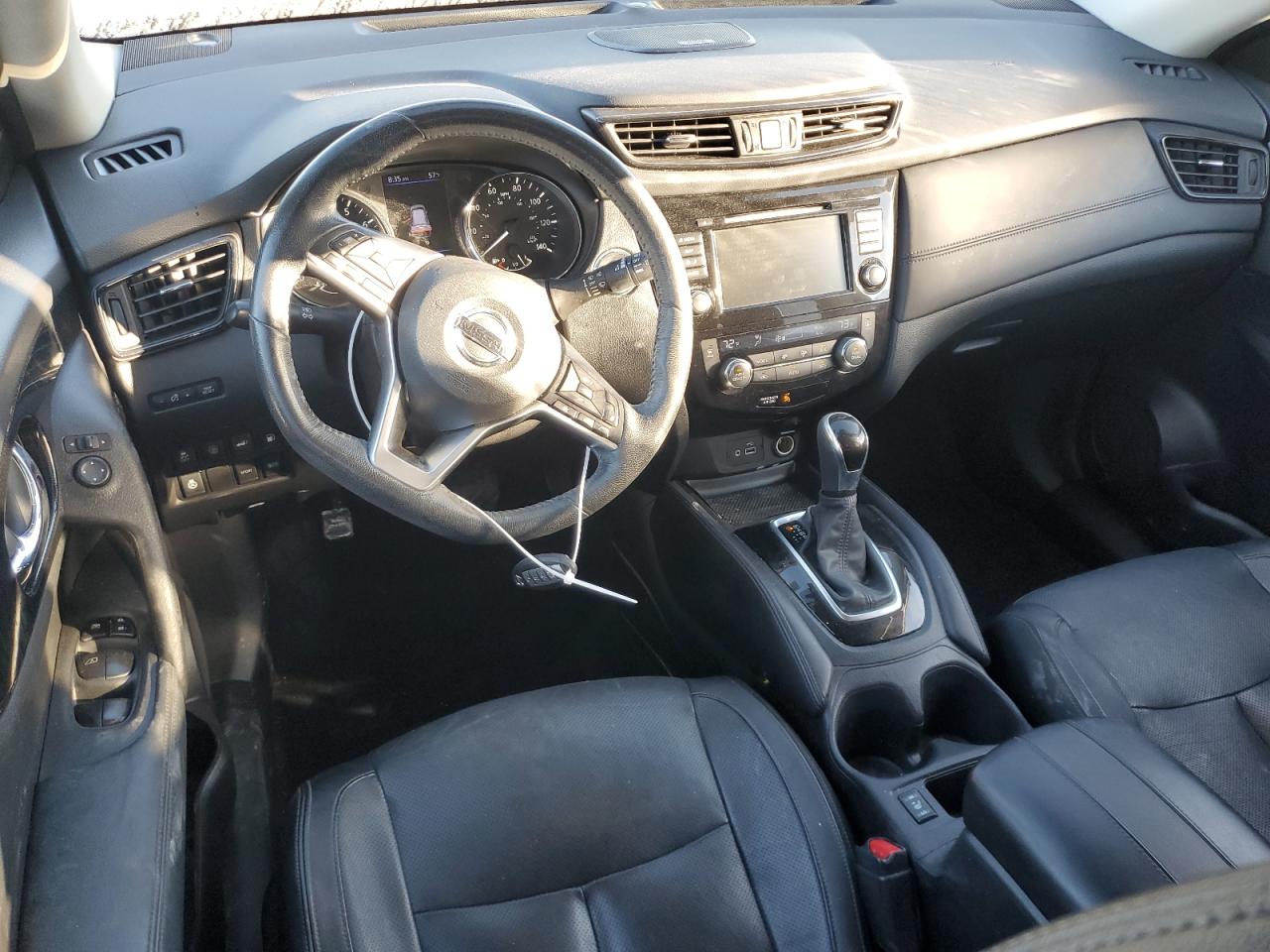 2018 Nissan Rogue - Image 8