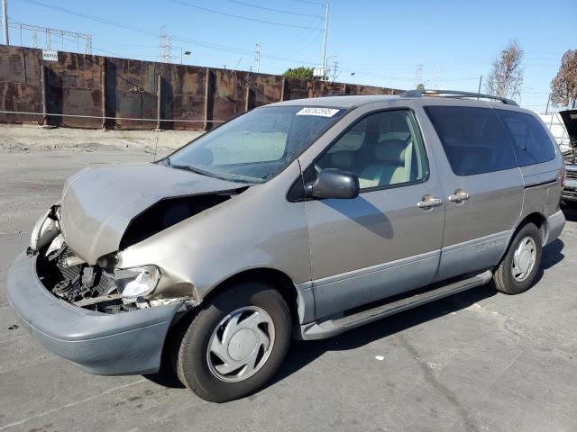 2000 Toyota Sienna Le