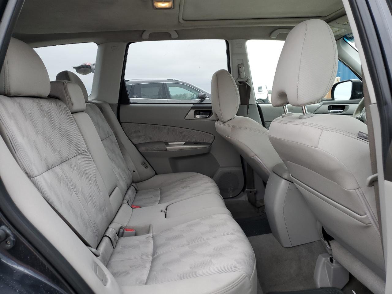 2009 Subaru Forester - Image 11