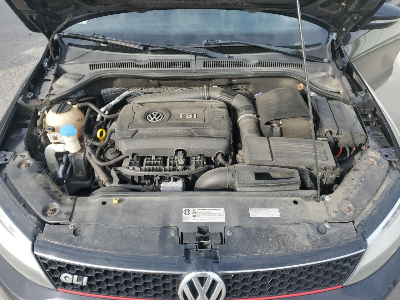 2014 Volkswagen Jetta - Image 13