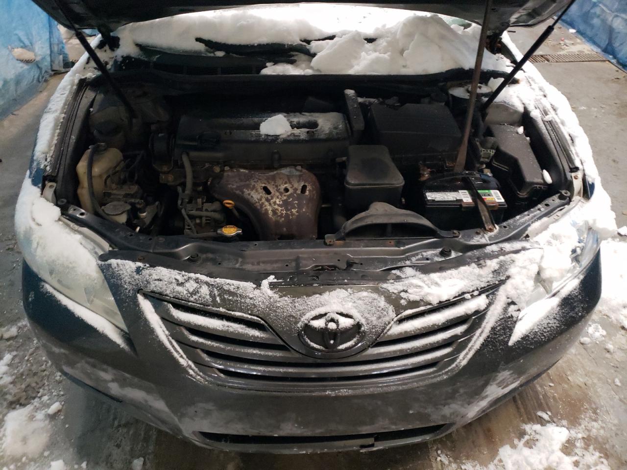 2009 Toyota Camry - Image 11
