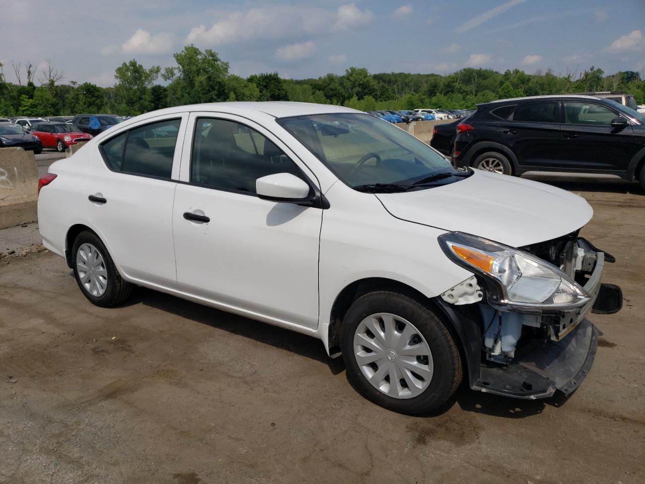 VIN 3N1CN7AP3JL865247 2018 NISSAN VERSA no.4