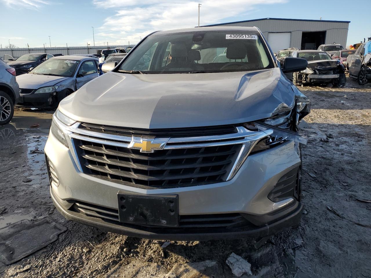 2023 Chevrolet Equinox - Image 5