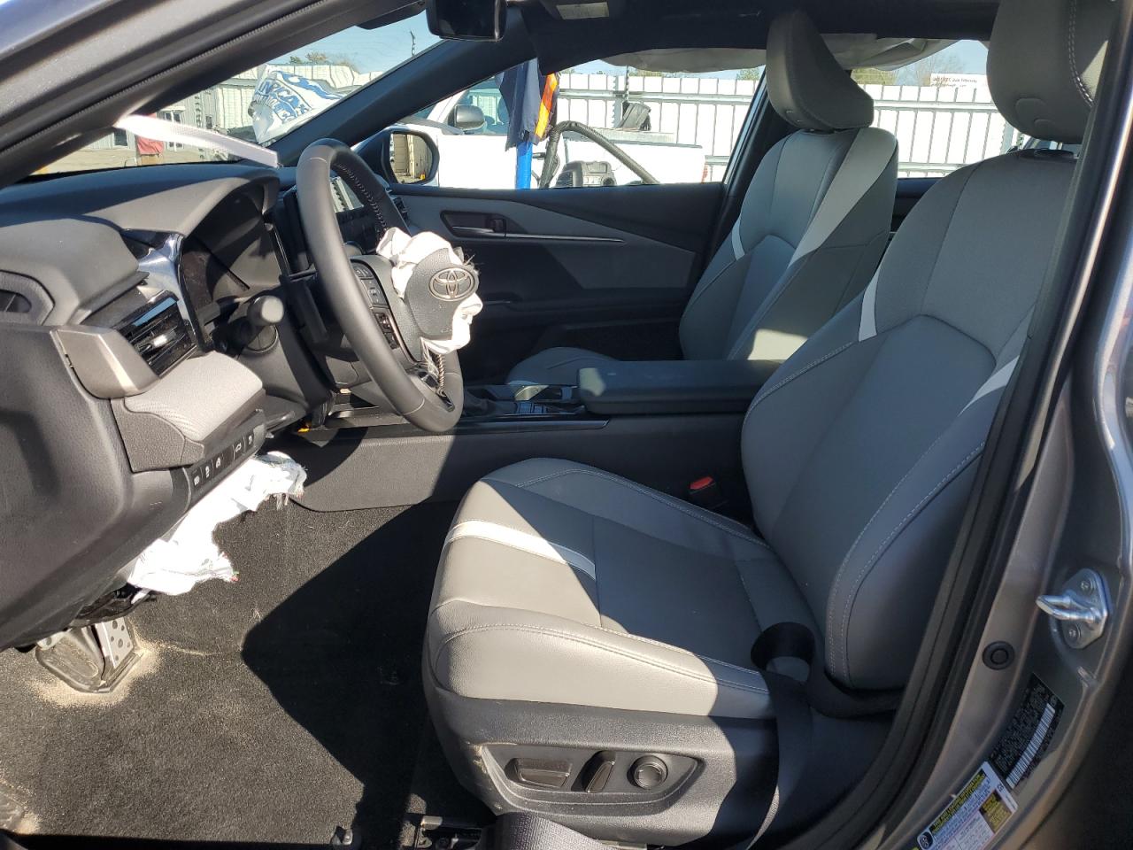 2025 Toyota Camry - Image 7