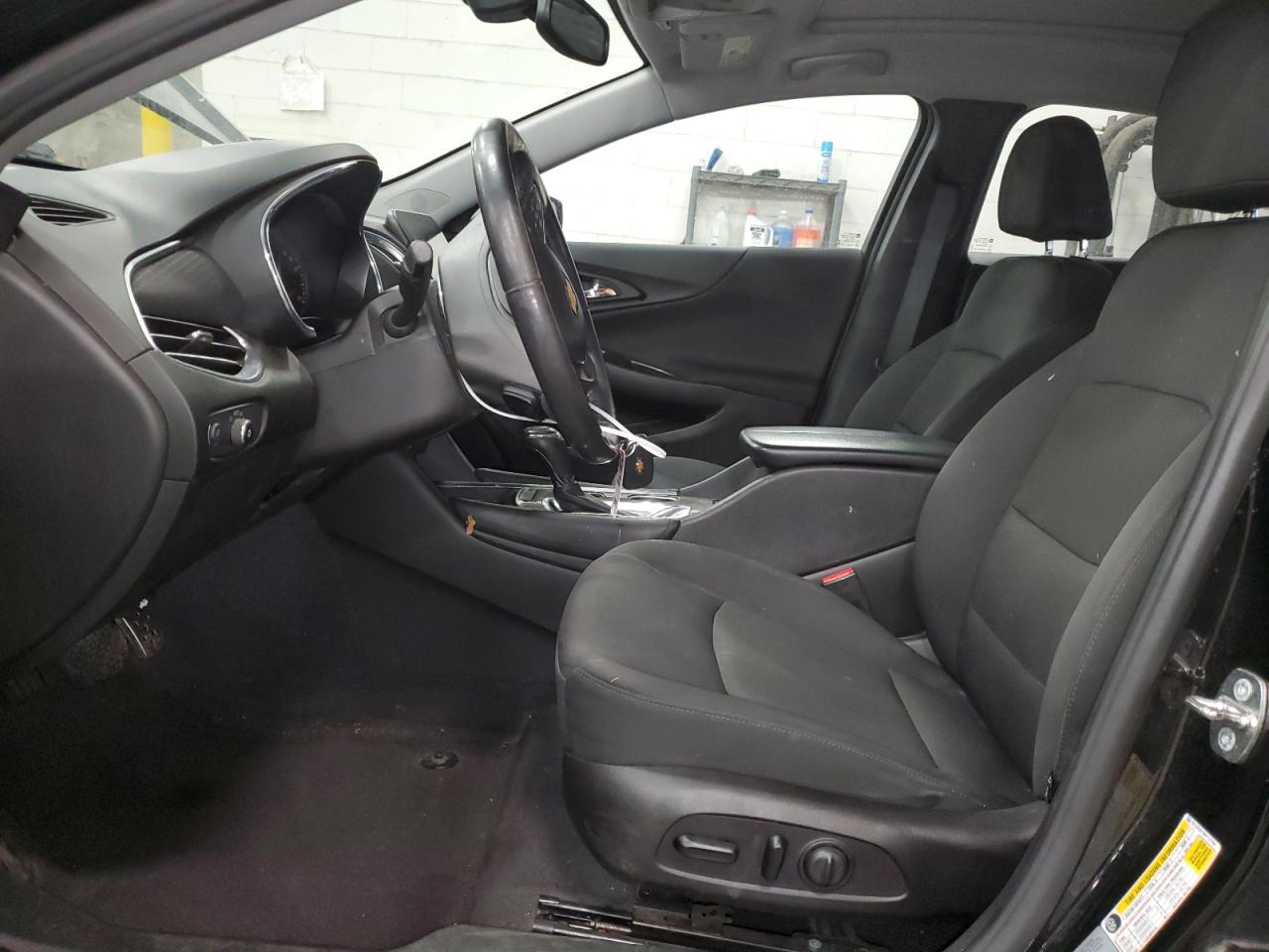 2017 Chevrolet Malibu - Image 7