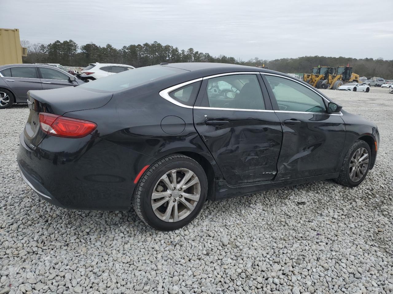 2015 Chrysler 200 - Image 3