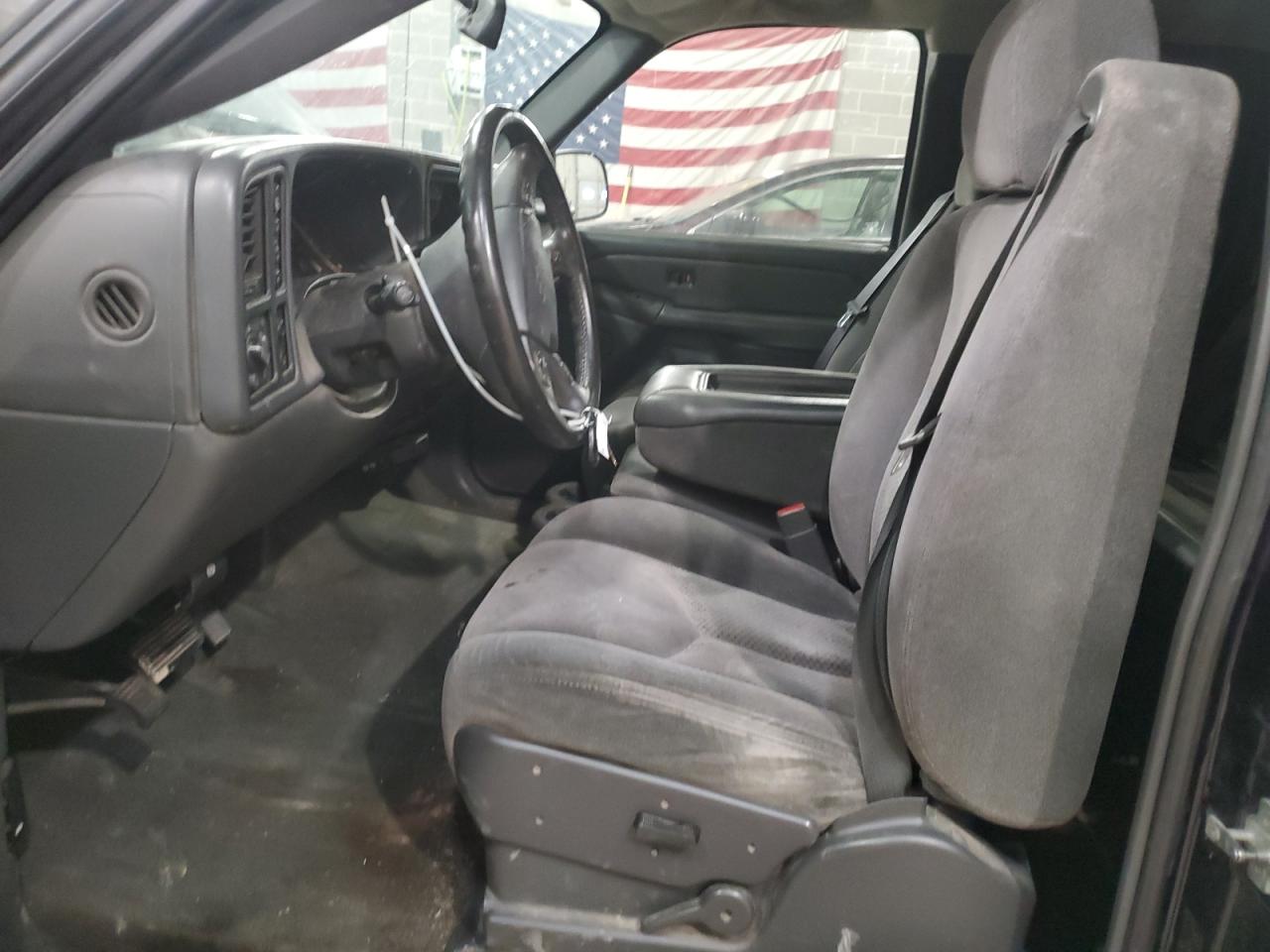 2006 Chevrolet Silverado - Image 7