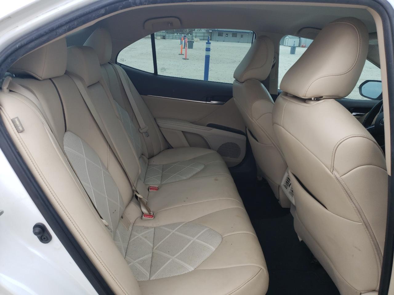 2019 Toyota Camry - Image 10