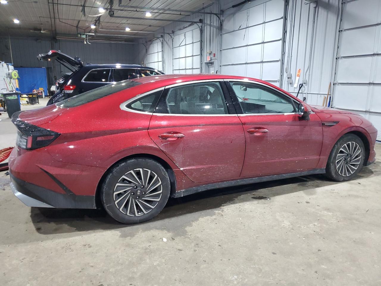 2024 Hyundai Sonata - Image 3