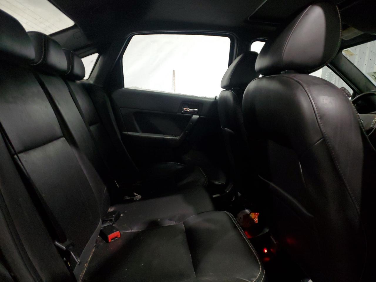 2010 Ford Focus - Image 10