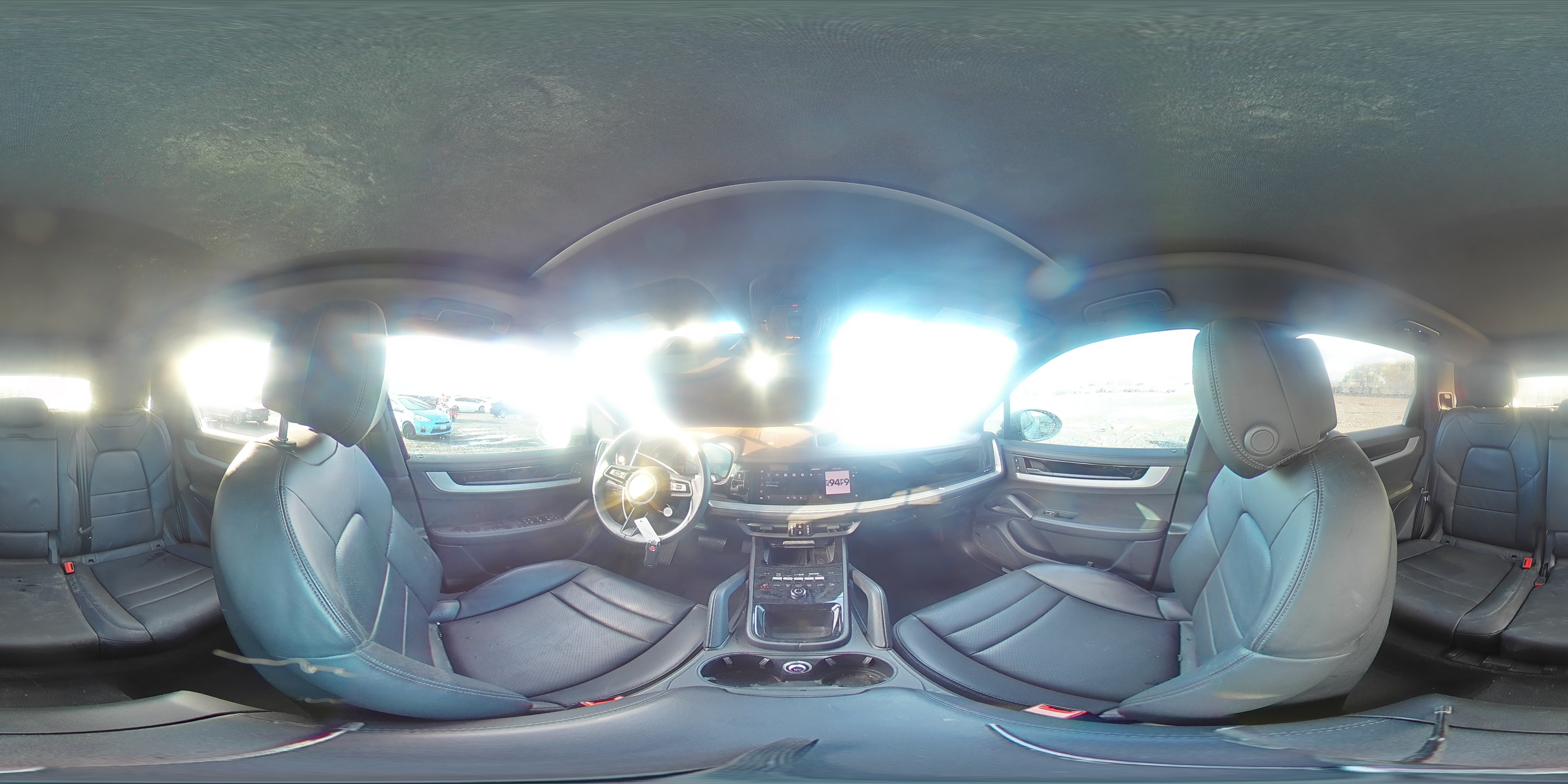 2024 Porsche Cayenne - Image 13