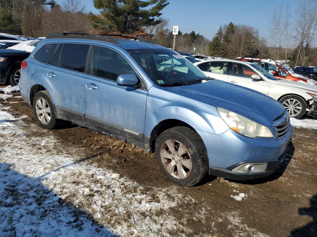 2011 Subaru Outback - Image 4