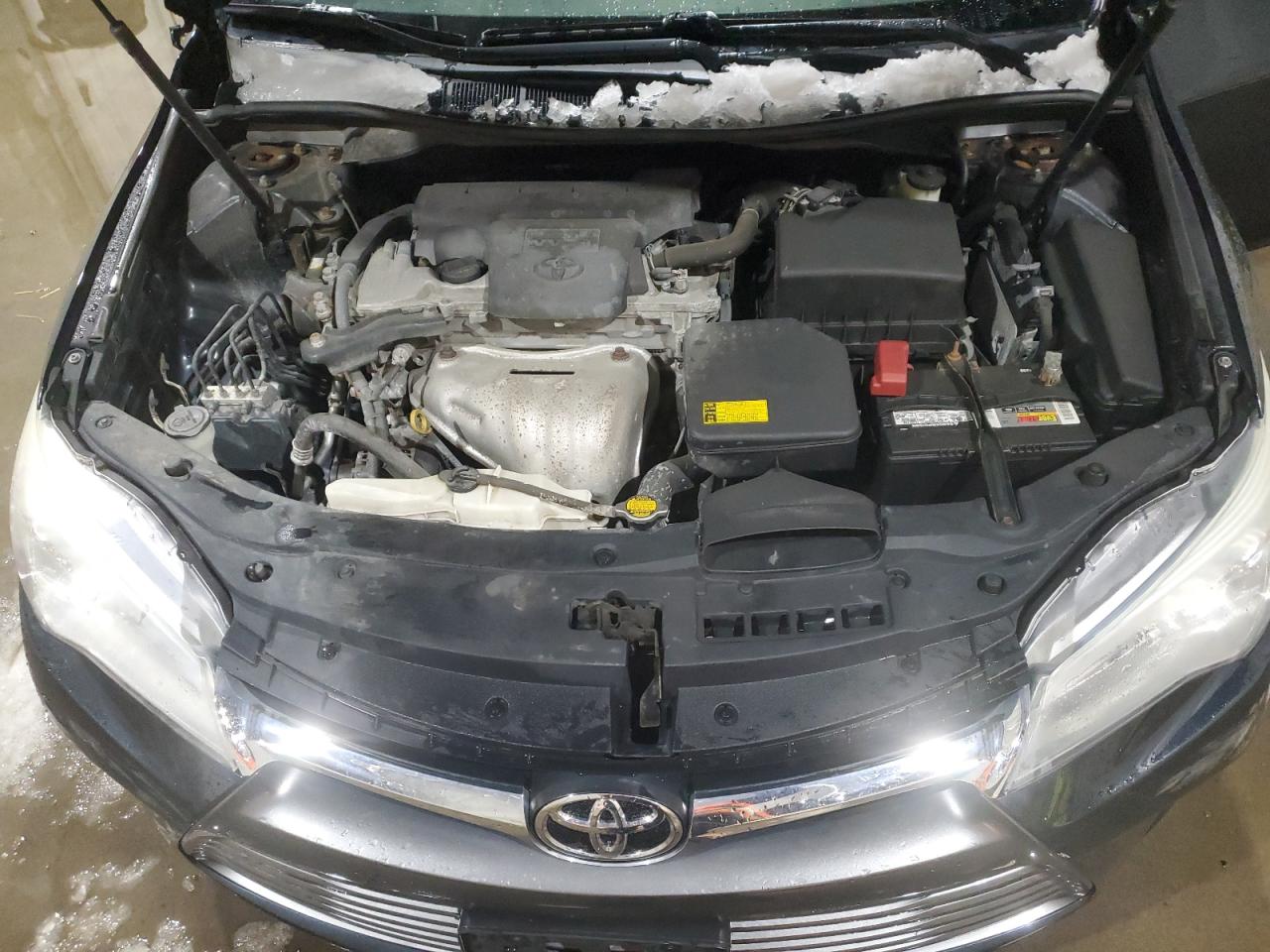 2015 Toyota Camry - Image 11