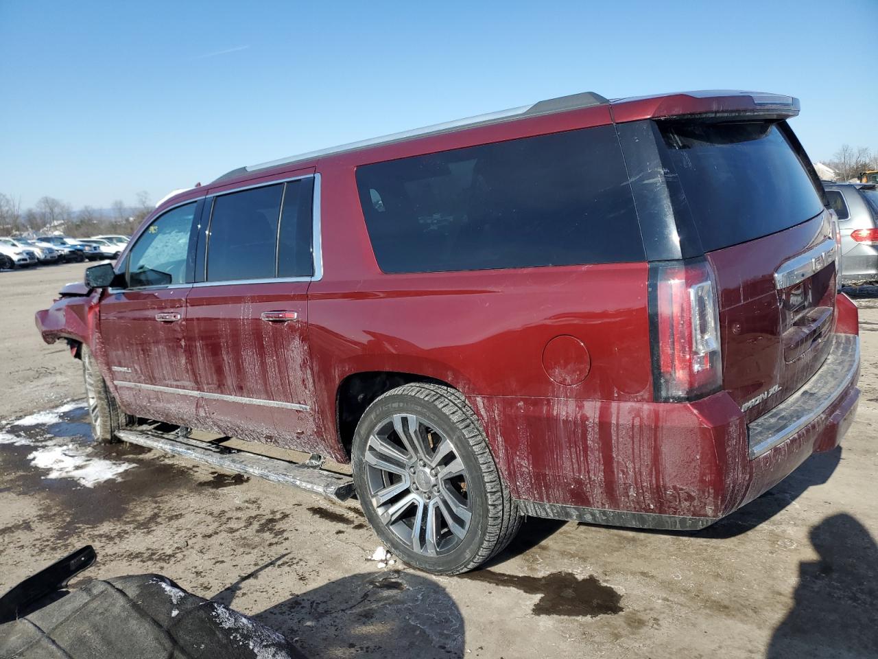2018 GMC Yukon - Image 2