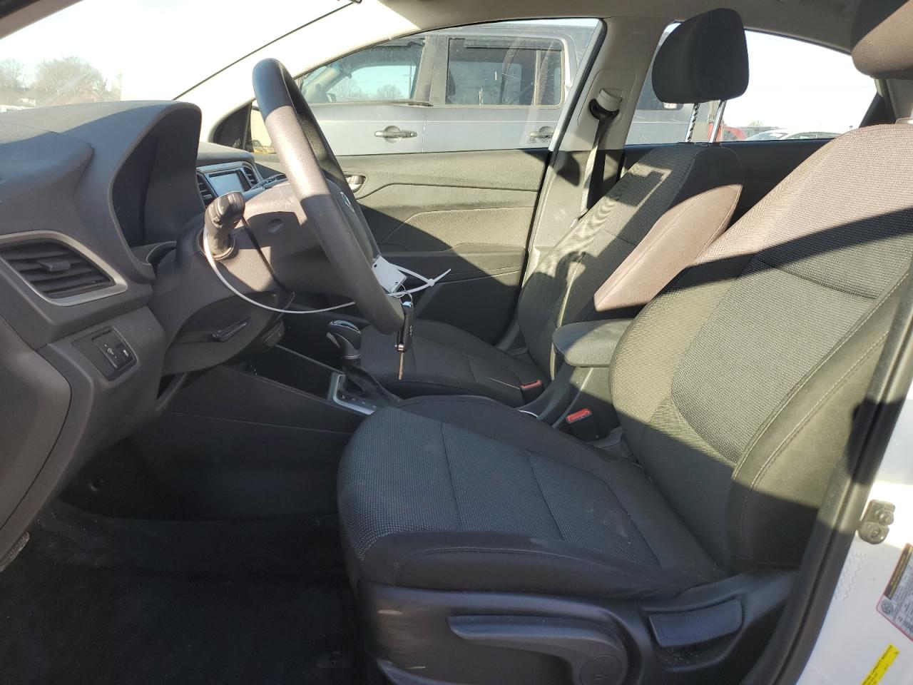 2022 Hyundai Accent - Image 7