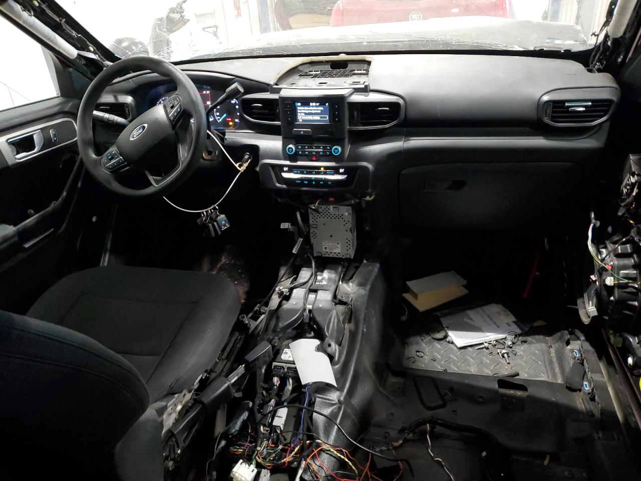2022 Ford Explorer - Image 8