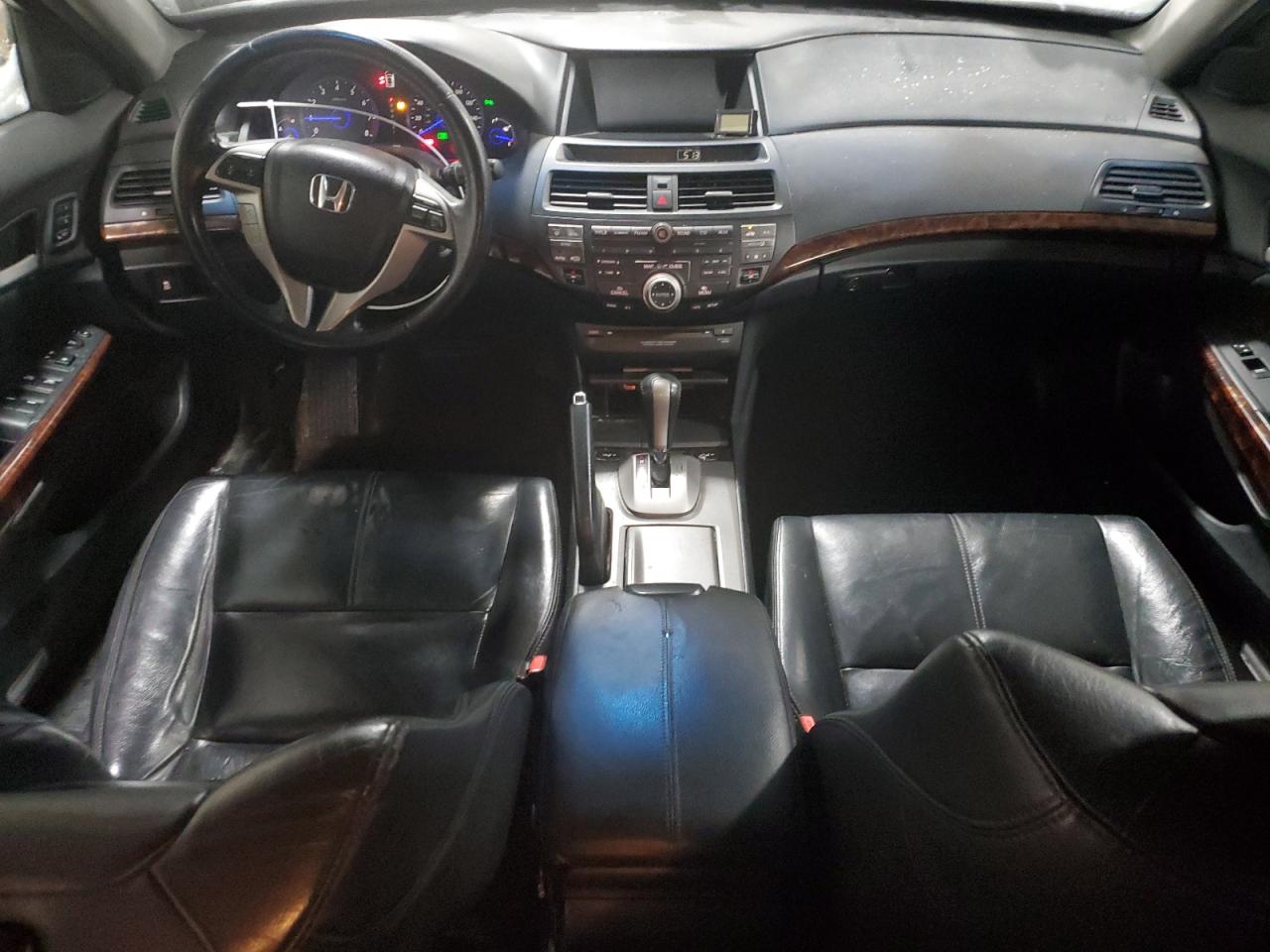 2010 Honda Accord - Image 8